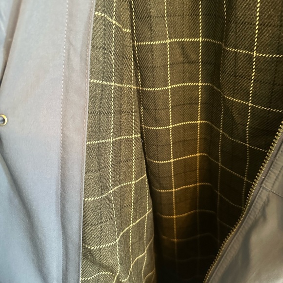 LL Bean trenchcoat, long extra large. NWOT chest 25 - Picture 10 of 12